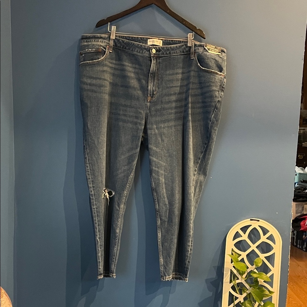 Abercrombie & Fitch The Mom Jean High Rise Blue Denim Jeans 37 24s Curve Love